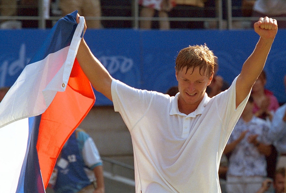 Евгений Кафельников стал первым в истории нашей страны олимпийским чемпионом в теннисном турнире